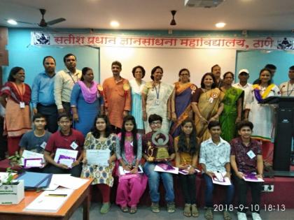 Shreyas Sanagare in the senior category in the oratory competition, and in the junior group, Darshan Gaikwad first | वक्तृत्व स्पर्धेत वरिष्ठ गटात श्रेयस सनगरे तर कनिष्ठ गटात दर्शन गायकवाड प्रथम