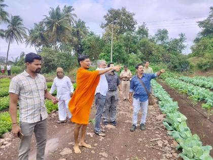 Vantara team inspects site in Nandani for elephant rearing center | Mahadevi Elephant: हत्तीचे संगोपन केंद्रासाठी वनताराच्या पथकाकडून नांदणीतील जागेची पाहणी