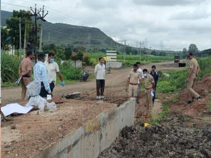 The murder of 'that' youth through financial exchange, The body was found in a partially burnt condition in a closed gutter in karad | Satara: ‘त्या’ युवकाचा खून आर्थिक देवाणघेवाणीतून!, पेट्रोलची पावती सापडली अन् आरोपी अडकले