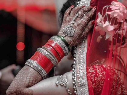 case filed against groom to reject to come to the wedding venue as 10 lakh of dowry demand was not fulfilled | हुंड्यात मागितले १० लाख, मागणी पूर्ण न झाल्याने नवरदेवाने थांबविली वरात