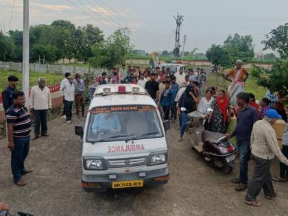 Body of youth found hanging from tree, relatives suspect accidental death | झाडावर लटकलेल्या स्थितीत आढळला युवकाचा मृतदेह, नातेवाइकांना घातपाताचा संशय