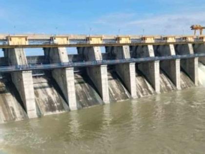 Water storage in West Vidarbha at 65.69 percent; Discharge from 18 large and medium projects in the department | पश्चिम विदर्भात पाणीसाठा ६५.६९ टक्क्यांवर; विभागातील १८ मोठ्या व मध्यम प्रकल्पांतून विसर्ग