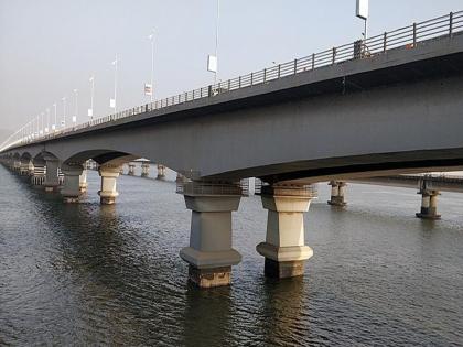 in mumbai new bridge over vashi creek opens in august the problem of traffic jam will soon be removed | वाशी खाडीवरील नवीन पूल ऑगस्टमध्ये खुला; वाहतूककोंडीची समस्या लवकरच होणार दूर