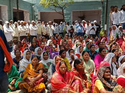 file a case of murder in parwa shivar case villagers march the tehsil police station | ‘त्या’प्रकरणी खूनाचा गुन्हा दाखल करा! ग्रामस्थांची तहसील, पोलिस ठाण्यात धडक