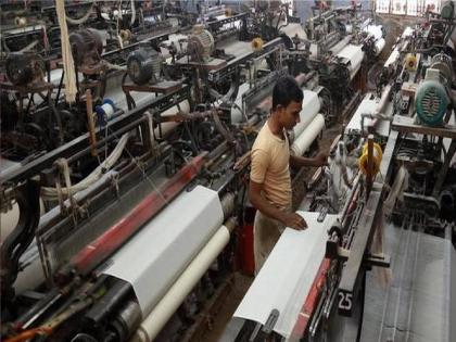 Committee constituted to decide next five year policy of textile industry of the state | वस्त्रोद्योग धोरण ठरविण्यासाठी समिती गठीत, राज्यभरातील २४ सदस्यांचा समावेश