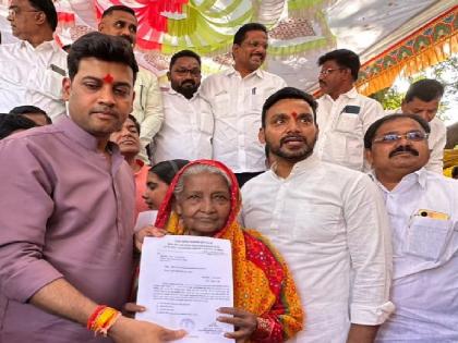 Citizens above 65 years of age will get Rs 3000 per month, informed MP Shrikant Shinde | ज्येष्ठ नागरिकांसाठी ‘वयोश्री योजना’ राबविणार, दरमहा ३००० रुपये मिळणार; खासदार श्रीकांत शिंदे यांनी दिली माहिती