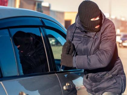 Will there be an insurance claim if the car is stolen and the key is lost? Read the court's decision | Car insurance: कार चोरी झाली, चावी हरवली तर इंशुरन्स क्लेम होणार? वाचा कोर्टाचा निर्णय