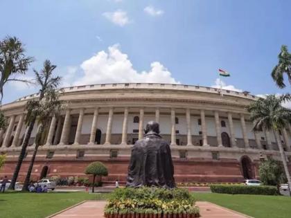 Prime Minister Narendra Modi will speak in Lok Sabha today at 11 AM, on the first day of the Special Session of the Parliament. | ७५ वर्षांचा प्रवास, ग्रुप फोटो अन् व्हिप; आजपासून सत्ताधारी विरुद्ध विरोधकांचा रंगणार सामना