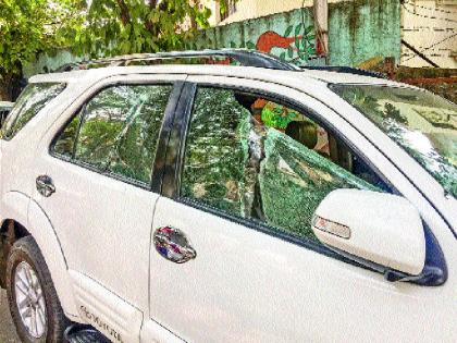  Disruption of vehicles in Bibweedwadi, dispute between two groups | बिबवेवाडीत वाहनांची तोडफोड , दोन गटांत वाद