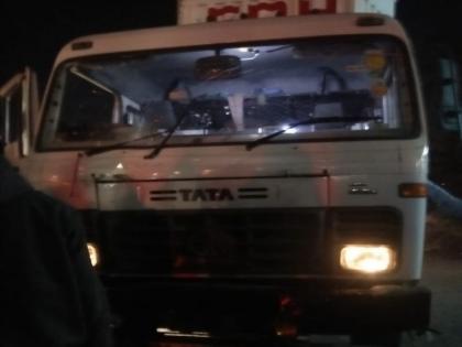 tanker hits ten vehicles | टँकर चालकाने उडवल्या दहा गाड्या