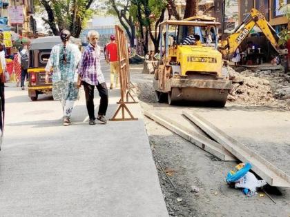 the objective of municipality of concreting the roads after the monsoon has failed in mumbai | रस्त्यांचे काँक्रिटीकरण पावसाळ्यानंतर, खड्डे बुजविण्याला प्राधान्य; पालिकेचे उद्दिष्ट ठरले फोल