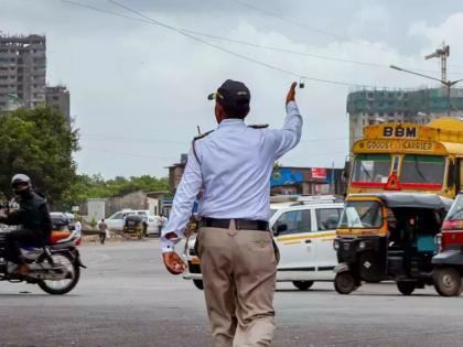 Polluting vehicles in Mumbai; 81 vehicles found guilty in PUC inspection | प्रदूषणकारी वाहनांची मुंबईत झाडाझडती; पीयूसी तपासणीत ८१ वाहने दोषी