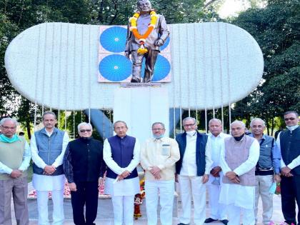 Celebration of the birth anniversary of Shikshan Maharshi Dr. Punjabrao Deshmukh | शिक्षणमहर्षी डॉ.पंजाबराव देशमुख यांची जयंती उत्साहात साजरी