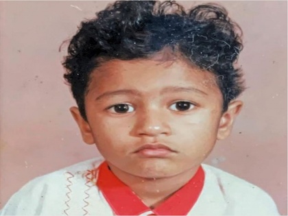 vicky kaushal childhood picture | हा चिमुरडा बनलाय तरुणींच्या दिल की धडकन, ओळखा पाहू कोण आहे हा अभिनेता?