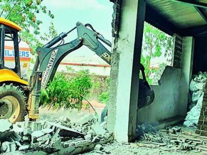 The illegal construction of a liquor company in Nagpur was demolished | नागपुरातील दारु कंपनीचे अवैध बांधकाम तोडले