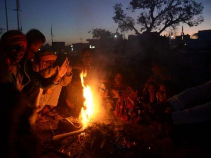 Vidarbha witnessing cold wave, Gondia coldest; mercury dropped to 8.8 degrees | विदर्भाला भरली हुडहुडी; गोंदिया सर्वांत गार, पारा ८.८ डिग्रीवर घसरला