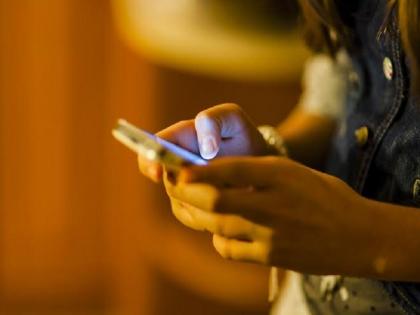 A youth from Jalgaon became a victim of sextortion threatening to make the obscene video call viral | जळगावचा तरुण ठरला सेक्सटॉर्शनचा बळी, अश्लिल व्हिडीओकॉल व्हायरल करण्याची धमकी