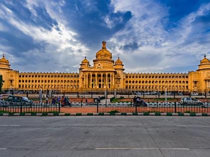 Voting in Belgaum district along with Maharashtra | Karnatak Vidhan Sabha byelection 2019: महाराष्ट्राबरोबर कर्नाटकातही 15 मतदारसंघात पोटनिवडणूक