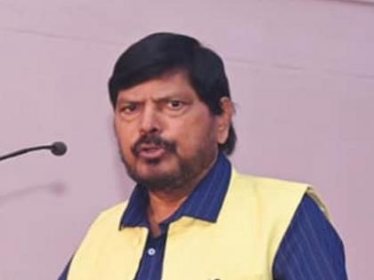 Ramdas Athawale demanded 18 seats from the Mahayuti for the Legislative Assembly | विधानसभेसाठी महायुतीकडे रामदास आठवलेंनी केली १८ जागांची मागणी