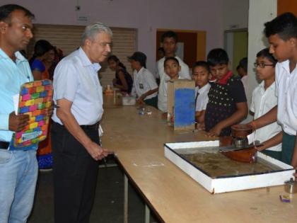 रेऊ वाणी विहारात बाल वैज्ञानिकांचा मेळा