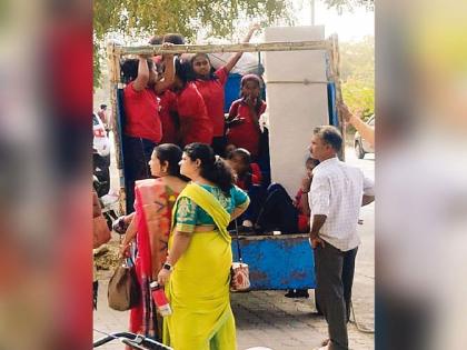 Students were crammed into a cargo vehicle carrying cupboard in amravati | मालवाहू वाहनाने कपाटाची खेप, त्यात कोंबले खेळाडू विद्यार्थी