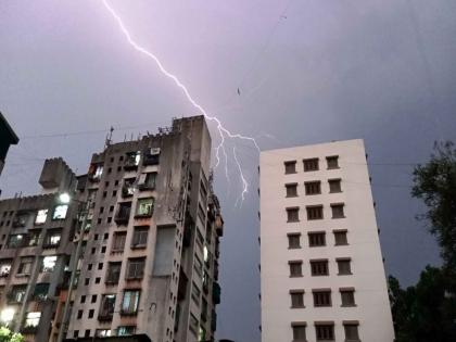 Unseasonal rains at several places in the state, warning of rain with gale force winds for the next three days | राज्यात विजेच्या कडकडाटासह अनेक ठिकाणी अवकाळी पाऊस, पुढील तीन दिवस वादळी वाऱ्यासह पावसाचा इशारा