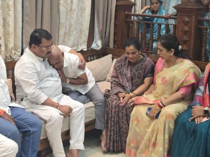 The Hagavane family is monstrous, they should be hanged in the square: Vijay Vadettiwar | हगवणे कुटुंब राक्षसी, त्यांना चौकातच फाशी देण्यात यावी : विजय वडेट्टीवार The Hagavane family is monstrous, they should be hanged in the square: Vijay Vadettiwar | हगवणे कुटुंब राक्षसी, त्यांना चौकातच फाशी देण्यात यावी : विजय वडेट्टीवार