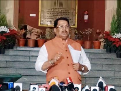 congress vijay wadettiwar criticized state govt over farmers issues and compensation in winter session maharashtra 2023 | “मोठे आकडे सांगून थकले, ट्रिपल इंजिन सरकारकडून शेतकऱ्याची घोर निराशा”: विजय वडेट्टीवार