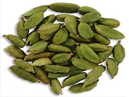 know how green cardamom can cure obesity within few days | रोज रात्री झोपण्यापूर्वी 2 वेलची खाण्याचे फायदे