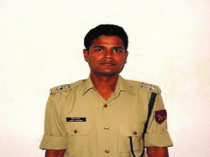 pakistan sniper fire border security force assistant commandant vinay prasad martyr | कुरापती पाकिस्तानच्या गोळीबारात एक बीएसएफ अधिकारी शहीद