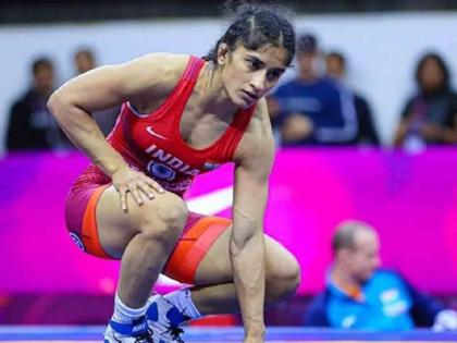 paris olympics 2024 Wrestler Vinesh Phogat has announced his retirement | Vinesh Phogat : "अलविदा कुश्ती!" विनेश फोगाटची तडकाफडकी निवृत्ती; म्हणाली, हिंमत तुटली!