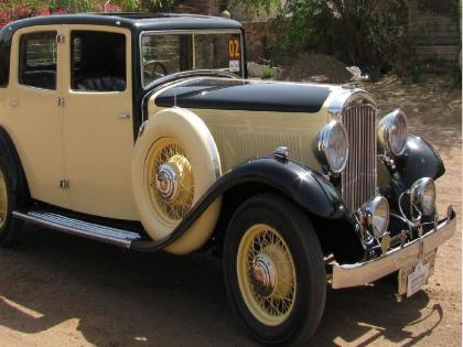 Now a new number for vintage vehicles, Total 49 vehicles available in Kolhapur | आता विंटेज वाहनांना नवीन नंबर, कोल्हापुरात एकूण 'इतकी' वाहने