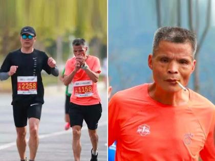 shocking news 50 year old chinese man completes 42km marathon while smoking photos viral | ५० वर्षीय चीनी व्यक्तीचा खतरनाक कारनामा, सिगारेट ओढता ओढता पूर्ण केली ४२ किमीची मॅरेथॉन