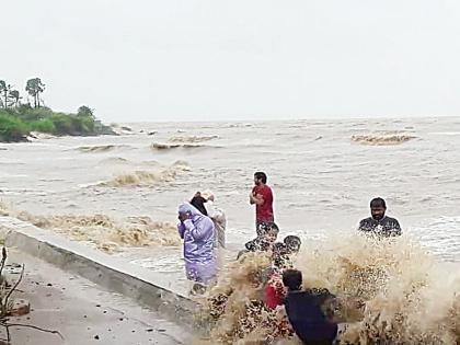 Due to the emergence of floods, the situation of the citizens again | पूरस्थिती उदभवल्याने नागरिकांचे पुन्हा हाल