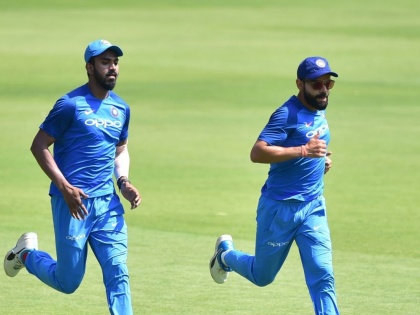 virat kohli at fourth and kl Rahul at sixth place in ICC T20 rankings pdc | आयसीसी टी-२० रॅंकिंग: विराट चौथ्या, तर राहुल सहाव्या स्थानी कायम; गोलंदाजीत निराशा