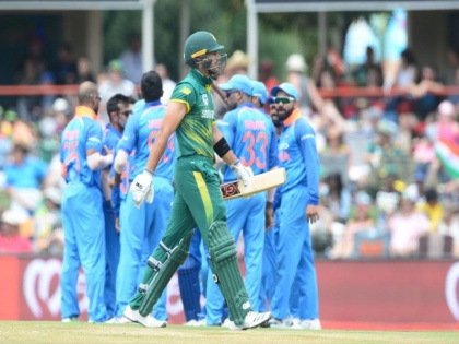 India's winning hat-trick! South Africa's 124 runs in the third ODI | भारताची विजयी हॅटट्रिक! तिसऱ्या वनडेत दक्षिण आफ्रिकेचा 124 धावांनी धुव्वा 