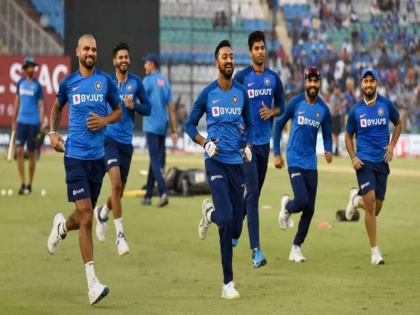 India vs South Africa, 3rd T20I: Bad news for cricket lovers before the third Twenty20 match | India vs South Africa, 3rd T20I: तिसऱ्या ट्वेंटी- 20 सामन्यापूर्वी क्रिकेटप्रेमींसाठी वाईट बातमी