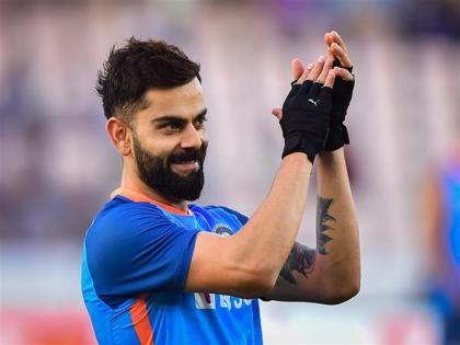 Virat Kohli's six became the 'Best T20 shot of all time'! | विराट कोहलीचा तो षटकार ठरला ‘बेस्ट टी-२० शॉट ऑफ ऑल टाइम’!