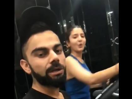 Watch: Virat Kohli, Anushka Sharma work out together at the gym | विराटपेक्षाही 'फिट' आहे त्याची 'बॉस'; हा व्हिडिओ पाहून तुम्हीही म्हणाल, 'फिट्ट है बॉस'