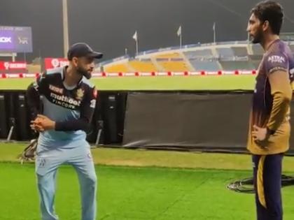 IPL 2021 Virat Kohli shares batting tips with KKR debutant Venkatesh Iyer video goes viral social media | IPL 2021: वाह गुरू!... RCB ची धुलाई करणाऱ्या उगवत्या ताऱ्याला विराट कोहलीकडून बॅटिंग टिप्स