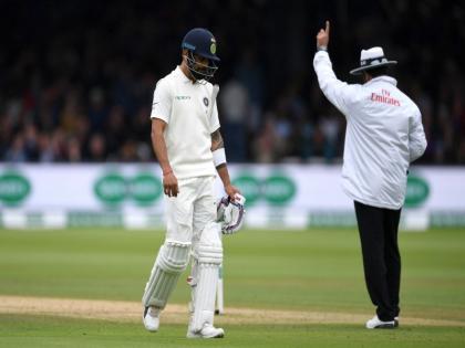 India vs England 2nd Test: The 20-year-old Ollie Pope's catch is appreciated | India vs England 2nd Test: 20 वर्षीय पोपने टिपला विराटचा अप्रतिम झेल