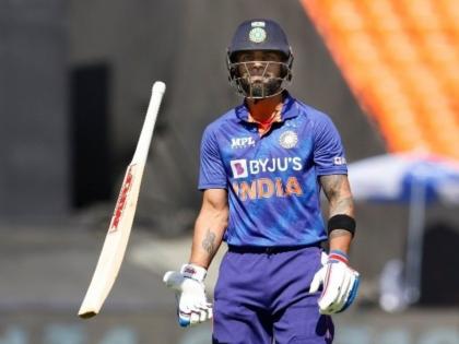 IND vs WI, 3rd ODI Live Updates : It was the first time Virat Kohli failed to score a fifty in an ODI series since June 2015 | Virat Kohli, IND vs WI, 3rd ODI Live Updates : ३ डाव, ८.६ सरासरी अन् २६ धावा; विराट कोहलीवर ८० महिन्यांनंतर प्रथमच ओढावली नामुष्की; अपयश काही केल्या पाठ सोडेना... 