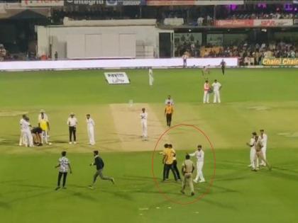 IND vs SL, 2nd Test Stumps on Day 2 : Three fans entered the playing arena and two of them managed to get a selfie with Virat Kohli,  Kohli asking security not to do anything against fans, Watch Video  | IND vs SL, 2nd Test Live Updates : चिन्नास्वामी स्टेडियमवर गोंधळ उडाला, ३ प्रेक्षक मैदानात घुसले अन् विराट कोहलीजवळ जाताच... Video 