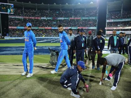 India vs Sri Lanka, 1st T20I: The first T20I between India and Sri Lanka has been abandoned, Virat kohli unhappy with pitch | IND vs SL, 1st T20I: खेळपट्टी पाहून विराट नाराज, पहिल्या सामन्यावर पावसाचं पाणी