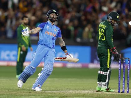 I DON’T THINK ANY BATSMAN IN THE WORLD OTHER THAN KOHLI COULD DO THAT TO OUR BOWLERS: SHADAB KHAN ON KOHLI’S PERFOMANCE AT THE T20 WORLD CUP | विराटने आमच्या गोलंदाजाची जी अवस्था केली, तशी कुणीच करू शकत नाही; पाक गोलंदाजाची कबुली