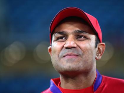 Virender-Sehwag's 3 principles; aavedan, nivedan and de danadan | आवेदन... निवेदन... नाही तर दे दणादण; पाहा वीरेंद्र सेहवागचा खास व्हिडीओ