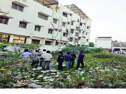 Manorughna eradication in Nanded city | नांदेड शहरात मनोरुग्णाची विरुगिरी