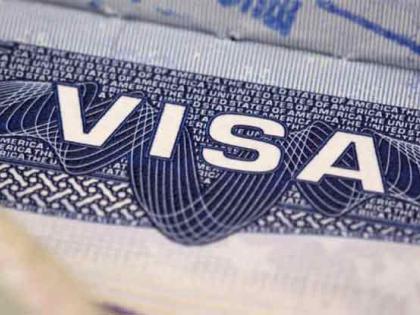 visa validity reduced by America for Pakistani citizens | अमेरिकेचा पाकिस्तानला झटका; केवळ 12 महिन्यांचाच व्हिसा मिळणार