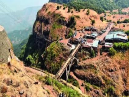 Removal of encroachments on Vishalgad required, Archeology Department's affidavit in High Court | विशाळगडावरील अतिक्रमण हटविणे आवश्यक, पुरातत्त्व विभागाचे उच्च न्यायालयात प्रतिज्ञापत्र