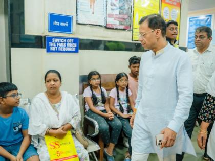 minister in action the doctor suspended after vishwajit rane visit goa medical college hospital | मंत्र्यांची कारवाई, डॉक्टर निलंबित; गोमेकॉ इस्पितळास विश्वजीत राणे यांची भेट minister in action the doctor suspended after vishwajit rane visit goa medical college hospital | मंत्र्यांची कारवाई, डॉक्टर निलंबित; गोमेकॉ इस्पितळास विश्वजीत राणे यांची भेट